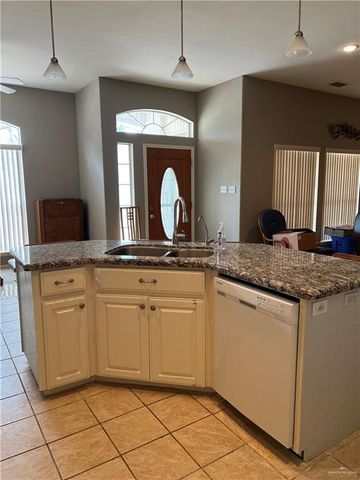 229 Karen Drive, Alamo, TX 78516