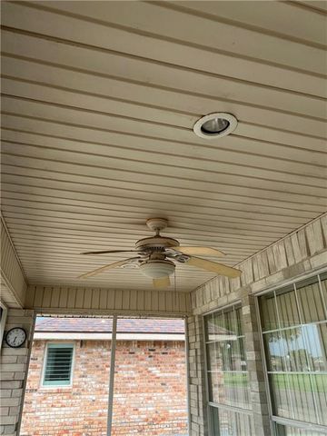 229 Karen Drive, Alamo, TX 78516