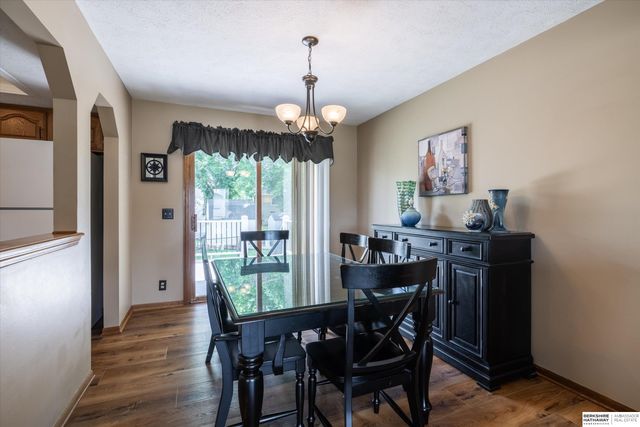 16604 Weir Street, Omaha, NE 68135