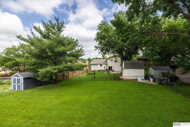16604 Weir Street, Omaha, NE 68135