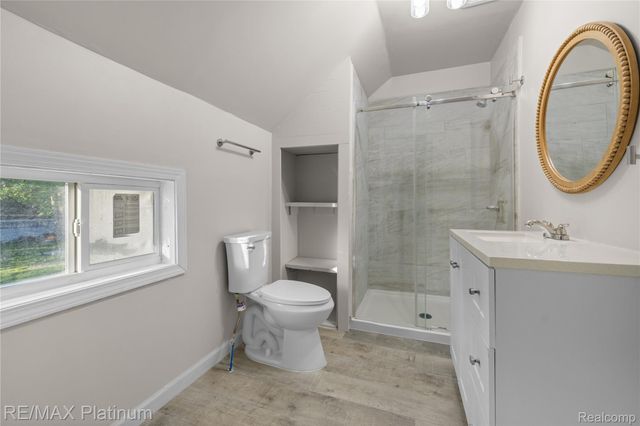 2051 Dwight Avenue, Flint, MI 48503