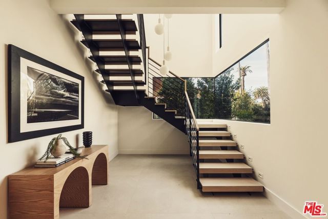 2115 Walnut Avenue, Venice (los Angeles), CA 90291