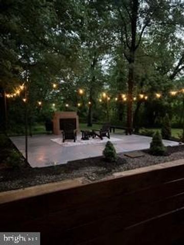 321 TOMLIN STATION RD, Mullica Hill, NJ 08062