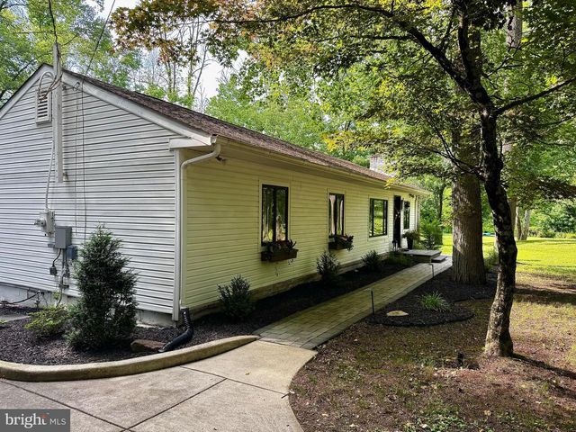 321 TOMLIN STATION RD, Mullica Hill, NJ 08062
