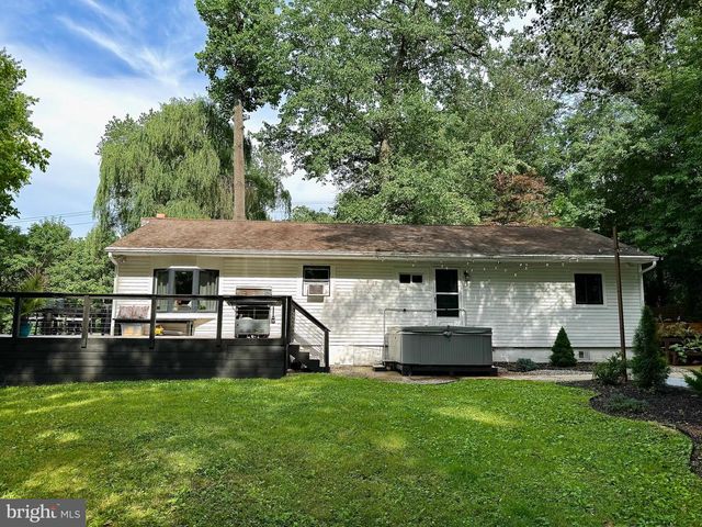 321 TOMLIN STATION RD, Mullica Hill, NJ 08062