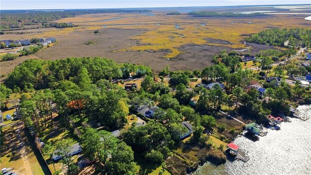 9 Brewster Street, Savannah, GA 31419