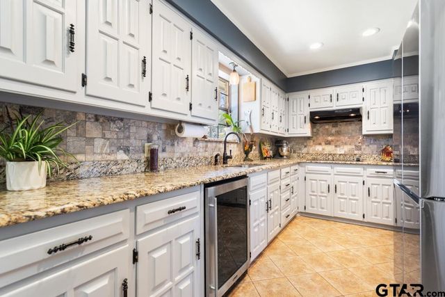 10768 Harvestwood Dr, Tyler, TX 75703