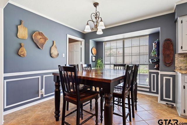 10768 Harvestwood Dr, Tyler, TX 75703