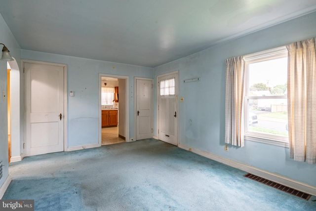 1435 FAYETTE AVE, Reading, PA 19607