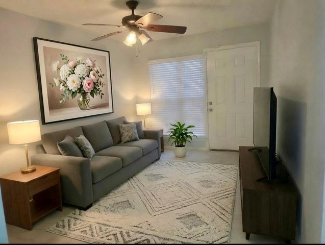 7702 Claiborne Street, Houston, TX 77016