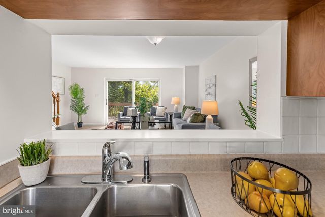 919 DARTMOUTHGLEN WAY, Baltimore, MD 21212