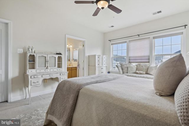 310 GARDEN VIEW SQ, Rockville, MD 20850