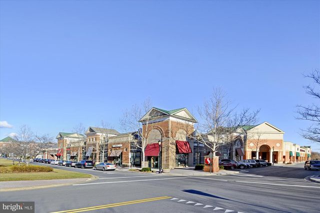 310 GARDEN VIEW SQ, Rockville, MD 20850