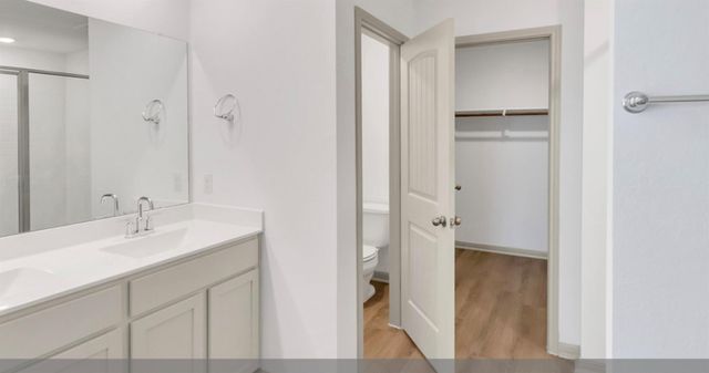 207 Sweetwater Creek LN, Hutto, TX 78634