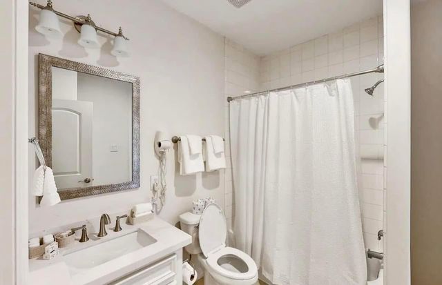 1834 Lakeside Drive, Seabrook, TX 77586