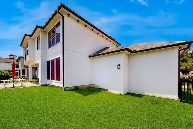 1834 Lakeside Drive, Seabrook, TX 77586