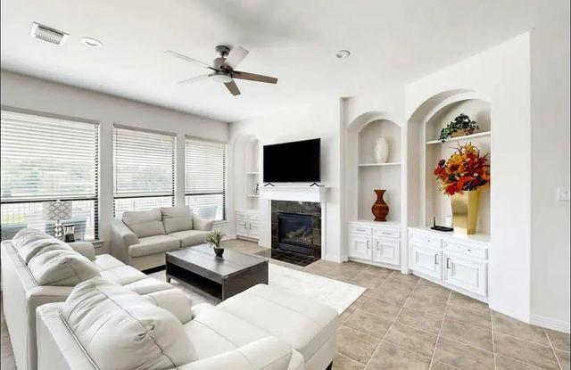 1834 Lakeside Drive, Seabrook, TX 77586