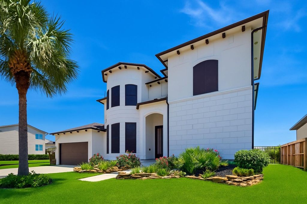 1834 Lakeside Drive, Seabrook, TX 77586