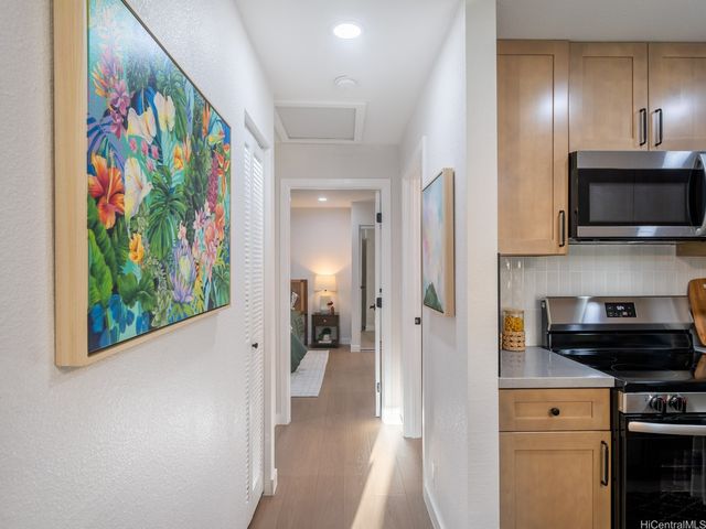 95-664 Wikao Street L205, Mililani, HI 96789