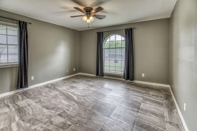 605 Clearspring Drive, Brenham, TX 77833