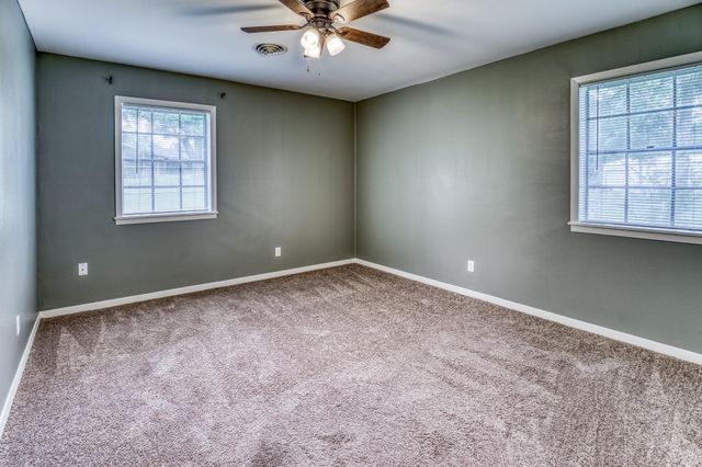 605 Clearspring Drive, Brenham, TX 77833