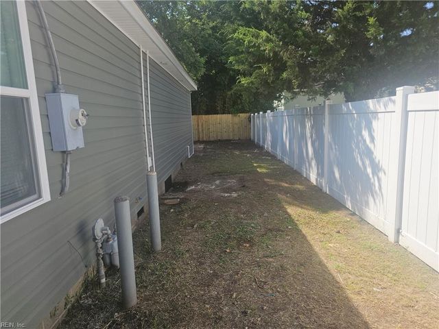 1010 27th ST, Newport News, VA 23607