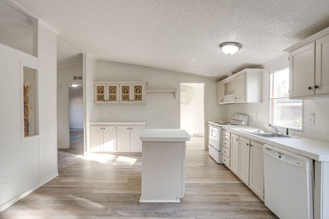 317 6th Street, Joshua, TX 76058