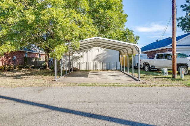 317 6th Street, Joshua, TX 76058