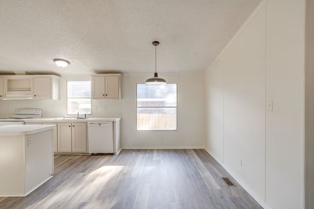 317 6th Street, Joshua, TX 76058