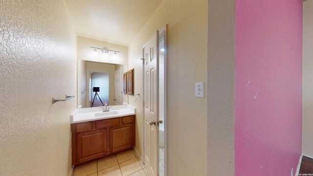 3707 Blackstone, San Antonio, TX 78259