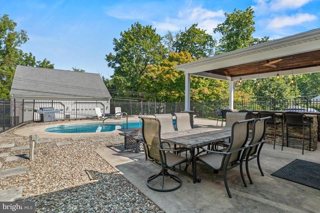 416 STUART LN, Ambler, PA 19002