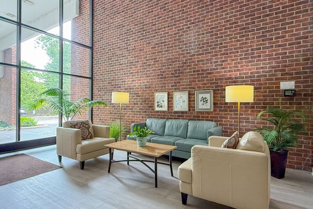 6545 Main Street 308, Downers Grove, IL 60516