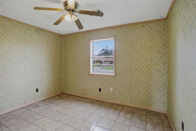 1734 Myrtle Street, Westlake, LA 70669