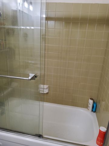 555 Jean St 528, Oakland, CA 94610