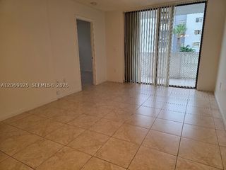 8145 NW 7th St 201, Miami, FL 33126