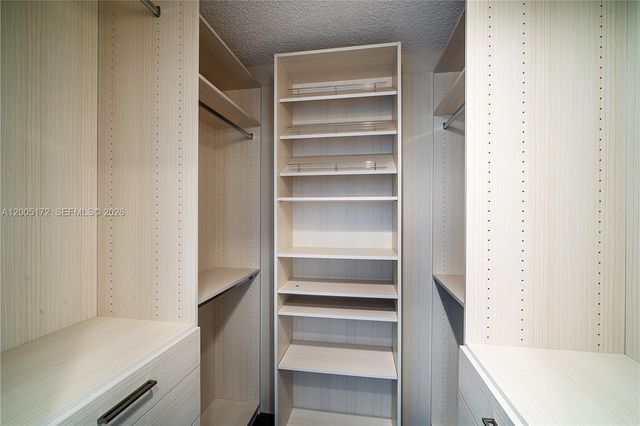 701 Brickell Key Blvd 710, Miami, FL 33131