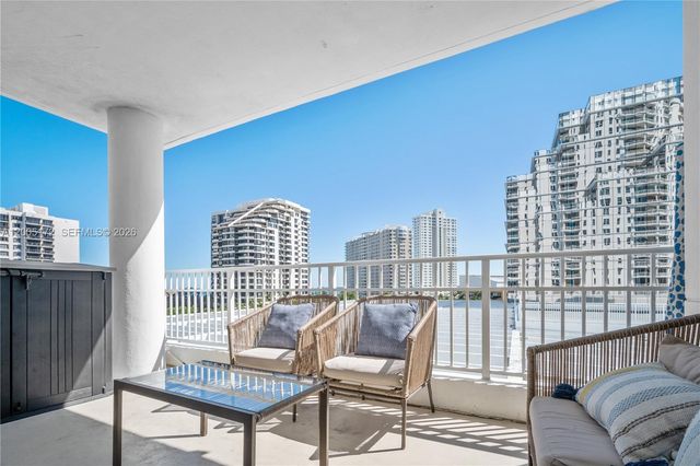 701 Brickell Key Blvd 710, Miami, FL 33131