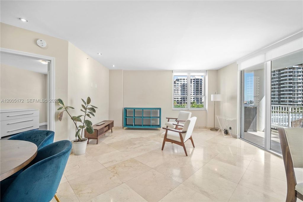 701 Brickell Key Blvd 710, Miami, FL 33131