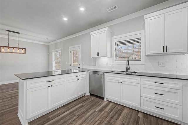 2 Creetown Lane, Bella Vista, AR 72715