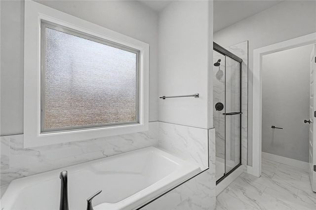 2 Creetown Lane, Bella Vista, AR 72715