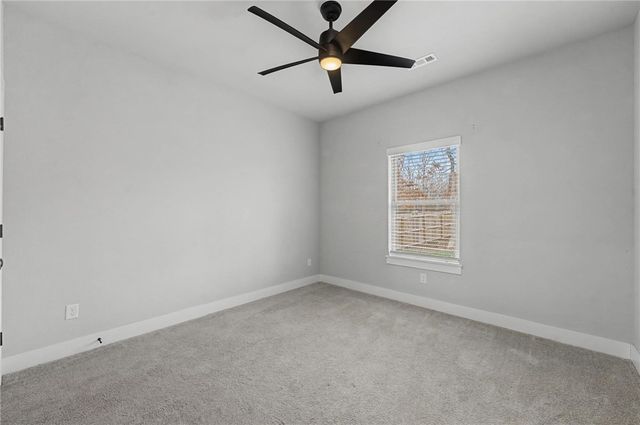 2 Creetown Lane, Bella Vista, AR 72715