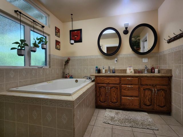 6672 N Woodson Avenue, Fresno, CA 93711