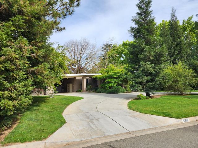 6672 N Woodson Avenue, Fresno, CA 93711
