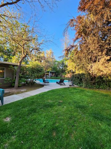 6672 N Woodson Avenue, Fresno, CA 93711