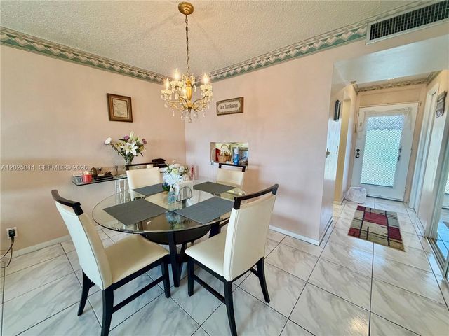 2901 NW 46th Ave 304, Lauderdale Lakes, FL 33313