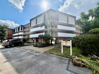 2901 NW 46th Ave 304, Lauderdale Lakes, FL 33313