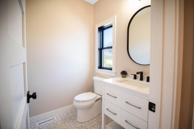 L2B2 Miller Pl NW, Rochester, MN 55901