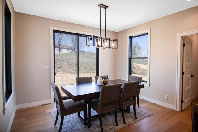 L2B2 Miller Pl NW, Rochester, MN 55901