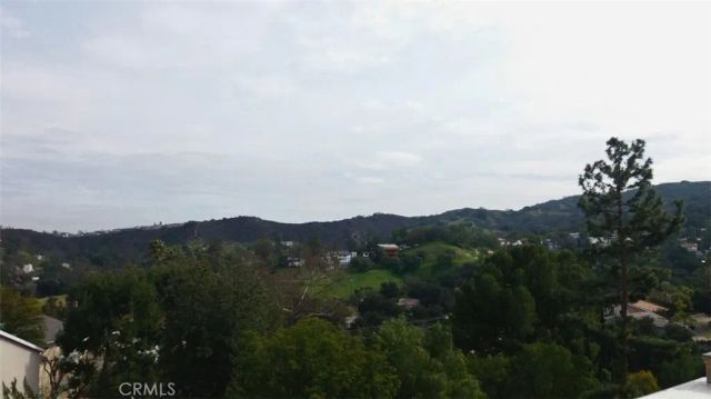 4525 Ensenada, Woodland Hills, CA 91307