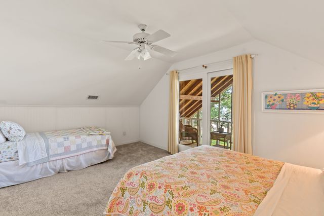 158 Enchanted Drive, Enchanted Oaks, TX 75156